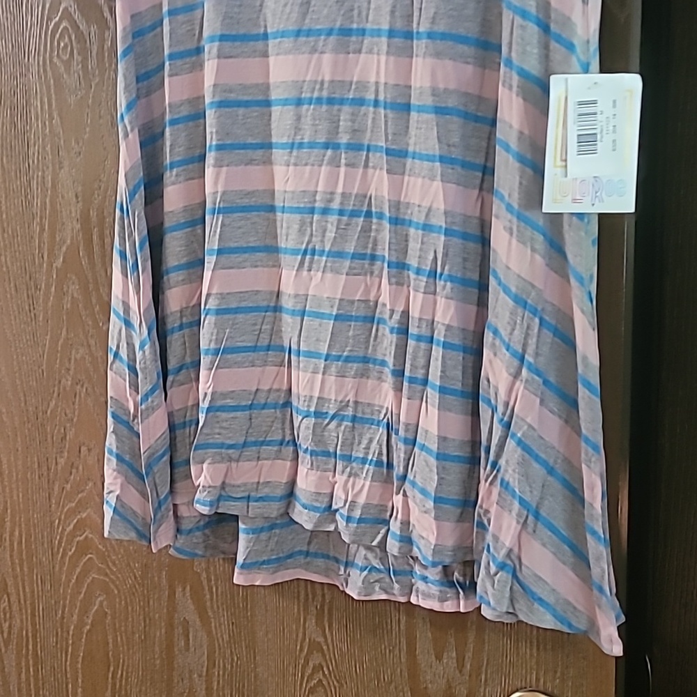 Lularoe top